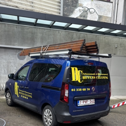 A1B0C7F9 2DEF 4D65 BBA2 8D0F54955309 1 105 C